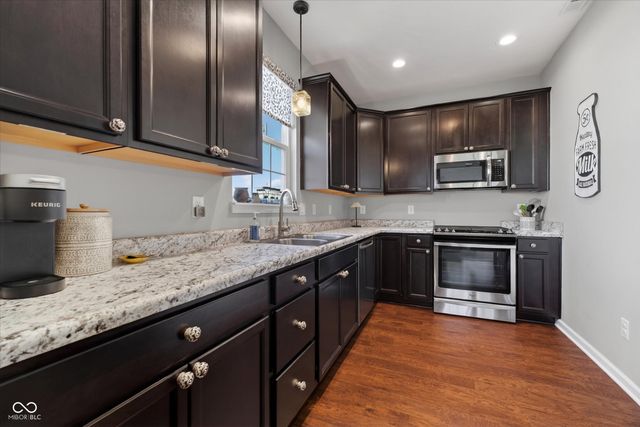 380 Angelina Way, Avon, IN 46123