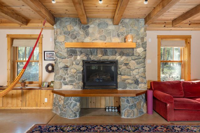 267 Grays Creek Road, Grants Pass, OR 97527