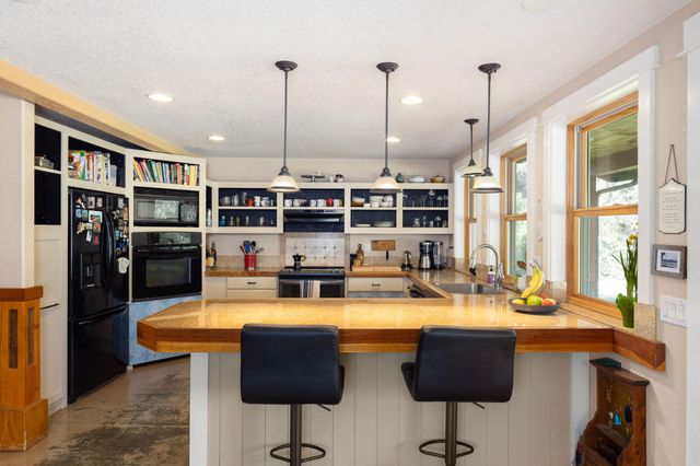 267 Grays Creek Road, Grants Pass, OR 97527