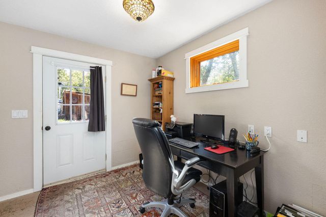 267 Grays Creek Road, Grants Pass, OR 97527