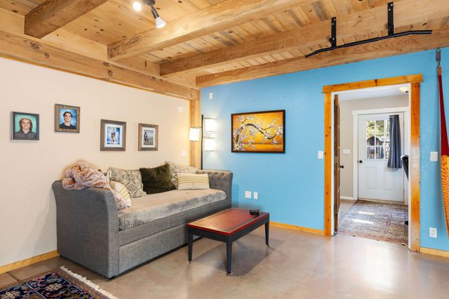 267 Grays Creek Road, Grants Pass, OR 97527