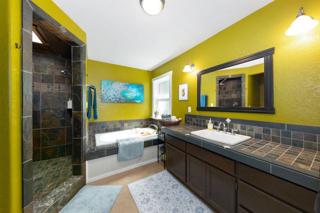267 Grays Creek Road, Grants Pass, OR 97527