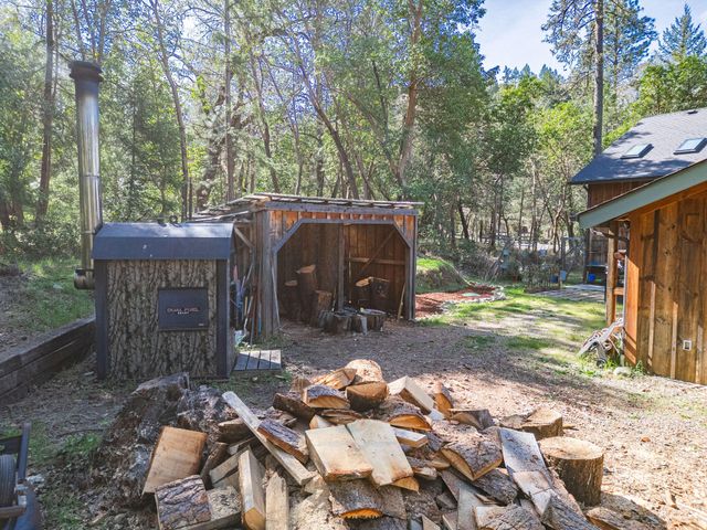 267 Grays Creek Road, Grants Pass, OR 97527