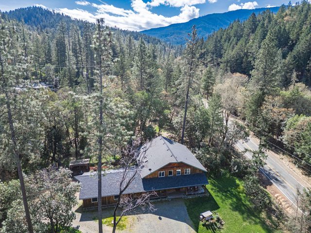 267 Grays Creek Road, Grants Pass, OR 97527