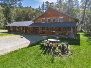 267 Grays Creek Road, Grants Pass, OR 97527