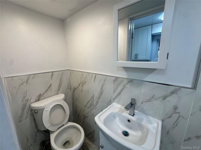 216 First Street 1, Yonkers, NY 10704