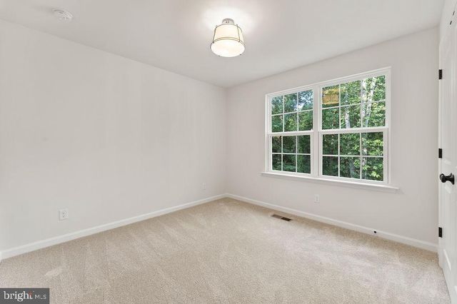 95 WOODLAND SHORES DR, Louisa, VA 23093