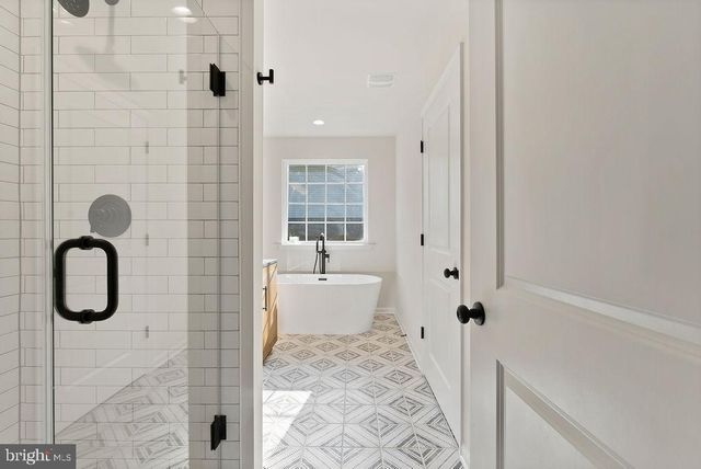 95 WOODLAND SHORES DR, Louisa, VA 23093