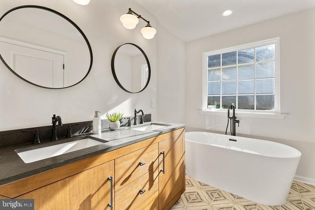 95 WOODLAND SHORES DR, Louisa, VA 23093