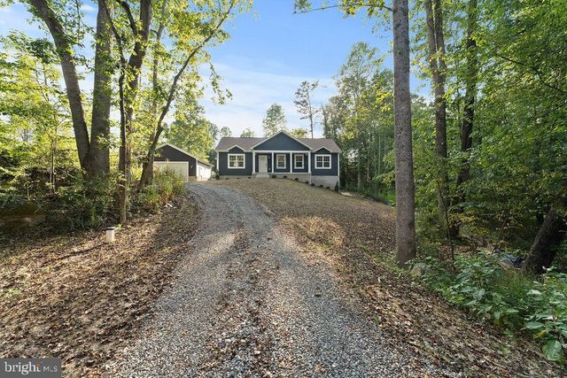 95 WOODLAND SHORES DR, Louisa, VA 23093