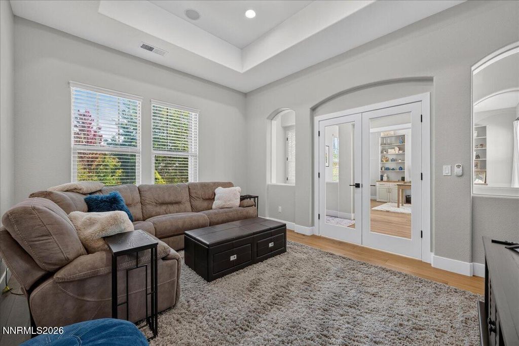 Image 8 of property listing at 5985 Cartier Drive, Reno, NV 89511
