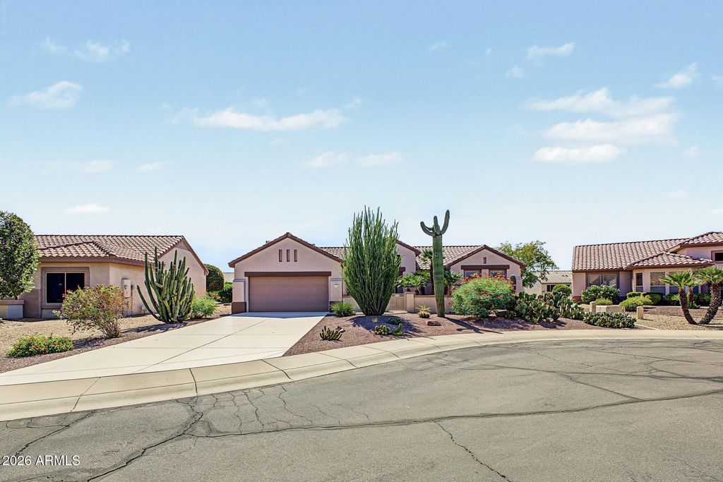 15833 W SUGAR BUSH Way, Surprise, AZ 85374 — exterior