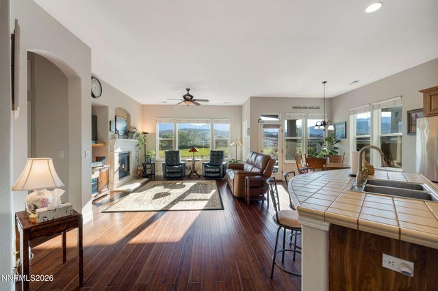 3272 Dog Leg Drive, Minden, NV 89423