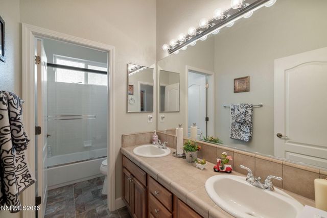 3272 Dog Leg Drive, Minden, NV 89423