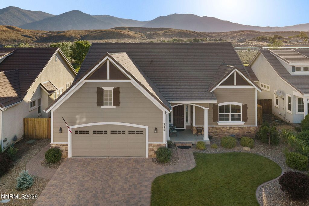 3272 Dog Leg Drive, Minden, NV 89423