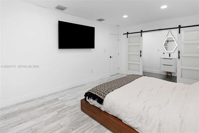 1611 Madison Street, Hollywood, FL 33020