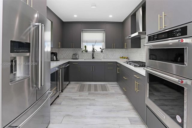 1611 Madison Street, Hollywood, FL 33020