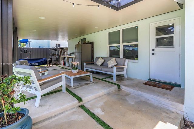 1611 Madison Street, Hollywood, FL 33020