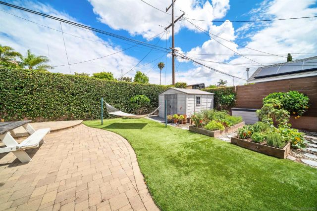 3645 E 17th Street, Long Beach, CA 90804
