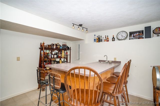 6103 Pebble Creek Cove, Floyds Knobs, IN 47119