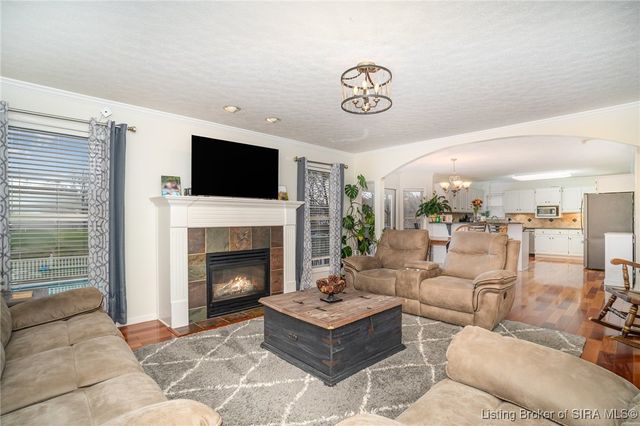 6103 Pebble Creek Cove, Floyds Knobs, IN 47119