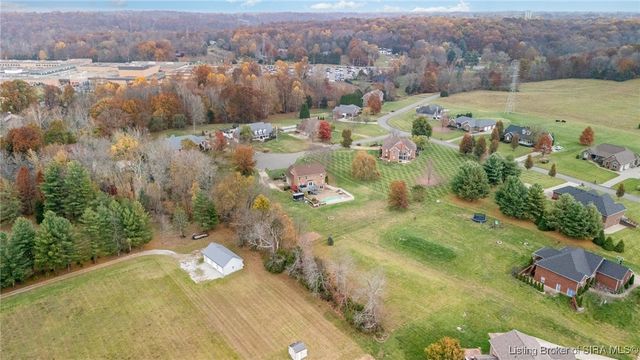 6103 Pebble Creek Cove, Floyds Knobs, IN 47119