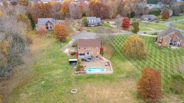 6103 Pebble Creek Cove, Floyds Knobs, IN 47119