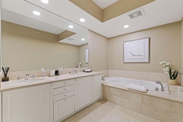 1063 Hillsboro Mile 404, Hillsboro Beach, FL 33062