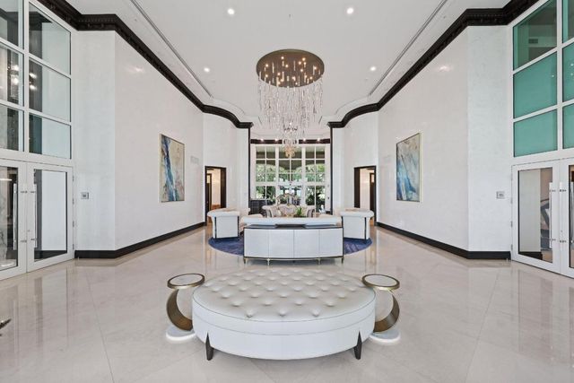 1063 Hillsboro Mile 404, Hillsboro Beach, FL 33062