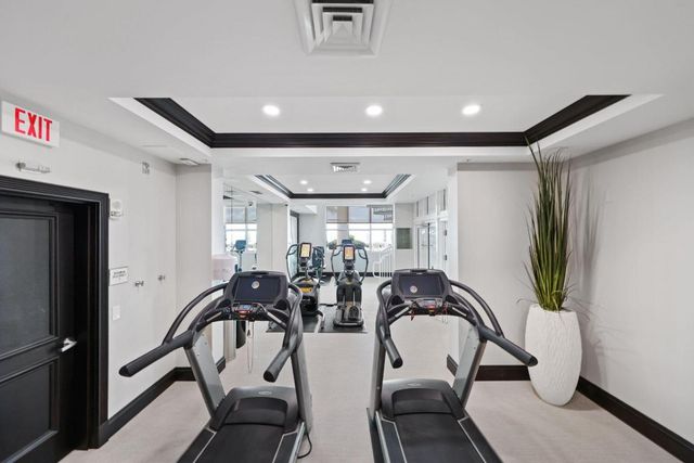 1063 Hillsboro Mile 404, Hillsboro Beach, FL 33062