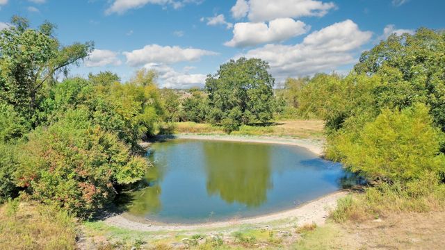 2216 Old Hearne Road, Bryan, TX 77803