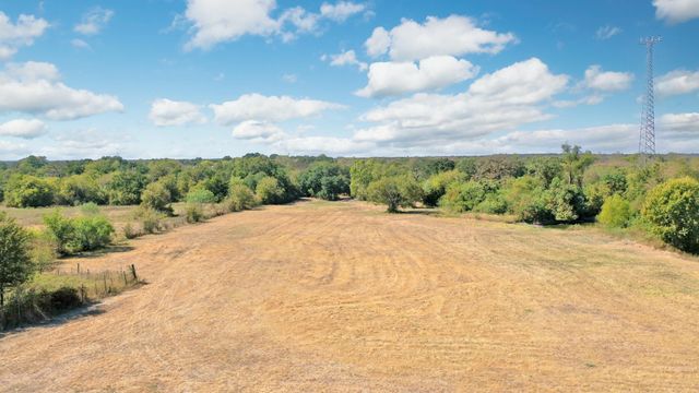 2216 Old Hearne Road, Bryan, TX 77803