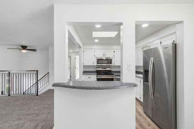 10704 N Middleton Dr, Spokane, WA 99218