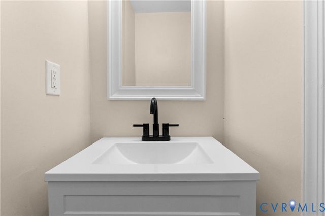 2264 High Bush Circle, Glen Allen, VA 23060