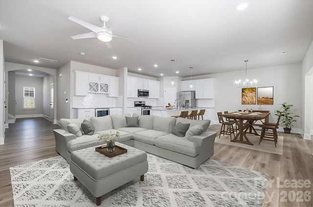 2507 Lynbridge Drive, Charlotte, NC 28226