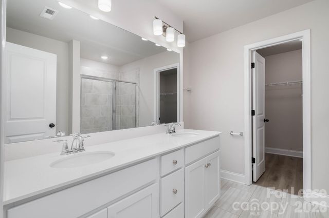 2507 Lynbridge Drive, Charlotte, NC 28226
