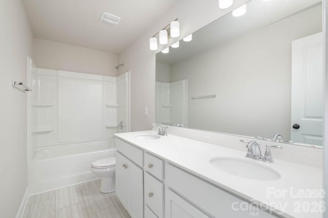 2507 Lynbridge Drive, Charlotte, NC 28226