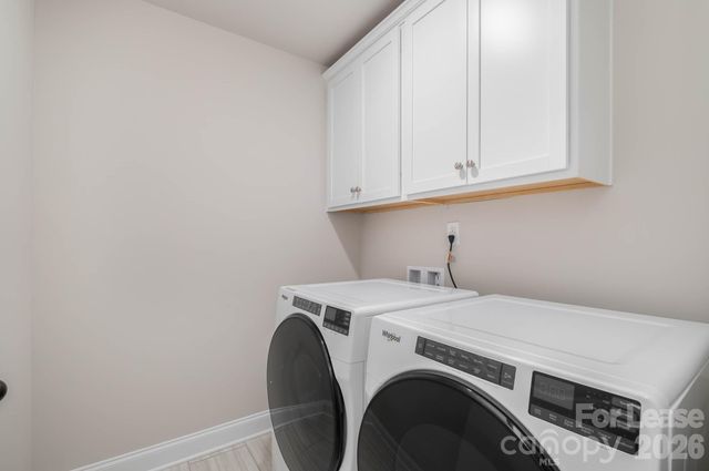 2507 Lynbridge Drive, Charlotte, NC 28226