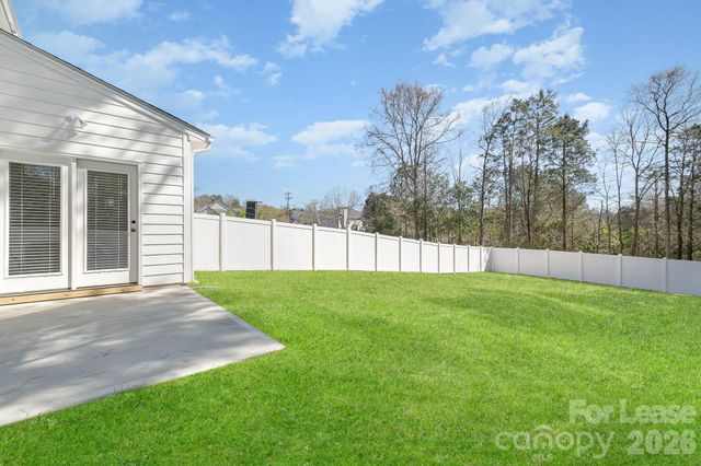 2507 Lynbridge Drive, Charlotte, NC 28226