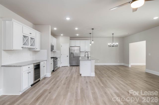 2507 Lynbridge Drive, Charlotte, NC 28226