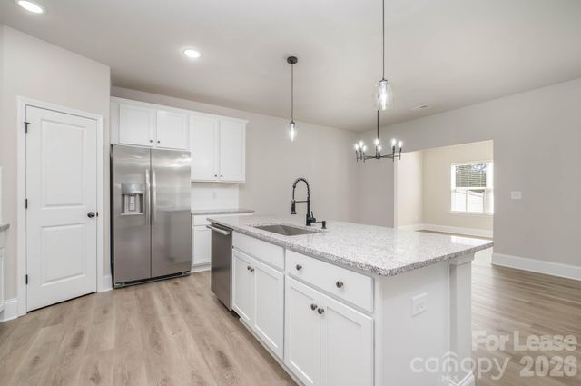 2507 Lynbridge Drive, Charlotte, NC 28226