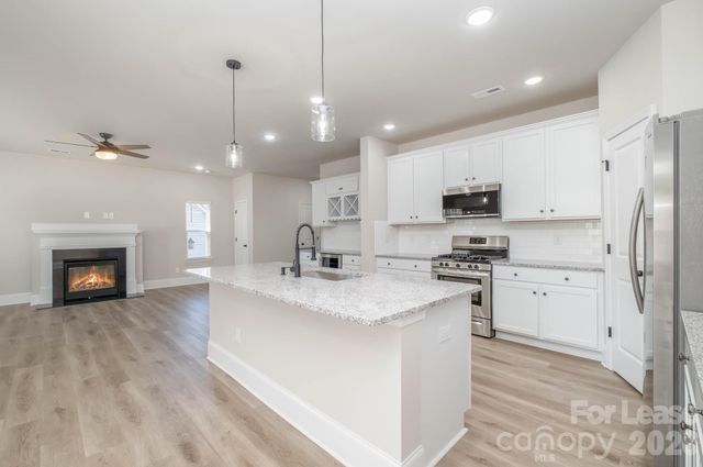 2507 Lynbridge Drive, Charlotte, NC 28226