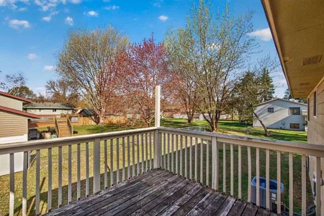 11511 Idaho Avenue N, Champlin, MN 55316