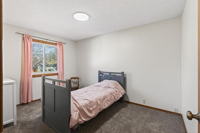 11511 Idaho Avenue N, Champlin, MN 55316