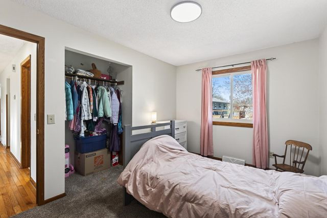 11511 Idaho Avenue N, Champlin, MN 55316