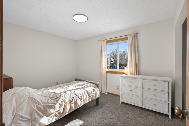 11511 Idaho Avenue N, Champlin, MN 55316