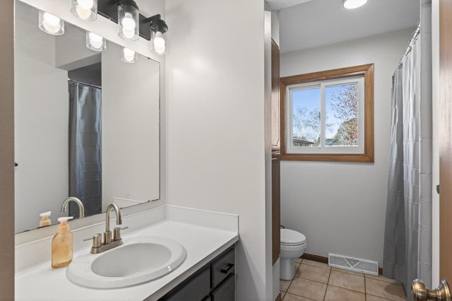 11511 Idaho Avenue N, Champlin, MN 55316