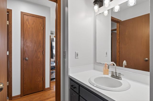 11511 Idaho Avenue N, Champlin, MN 55316