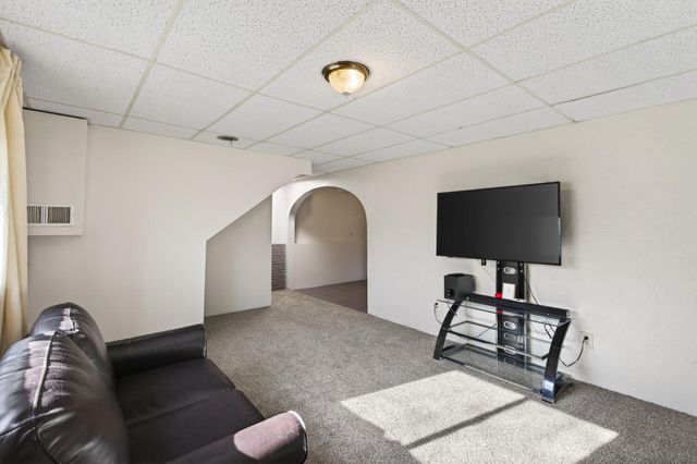 11511 Idaho Avenue N, Champlin, MN 55316