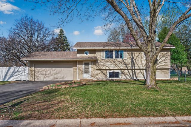 11511 Idaho Avenue N, Champlin, MN 55316